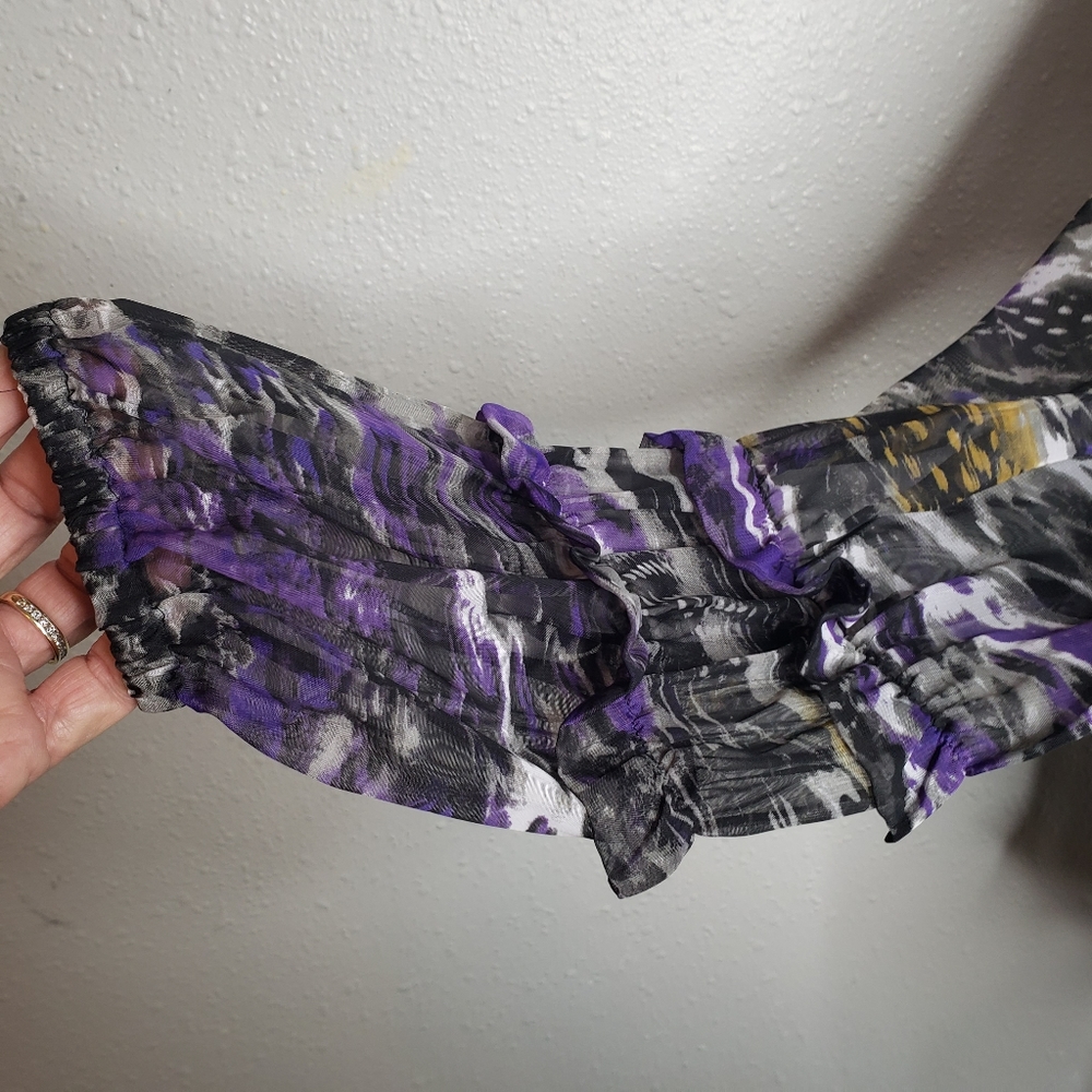 Romeo & Juliet couture sheer ruffled purple animal print blouse size small - Picture 6 of 11